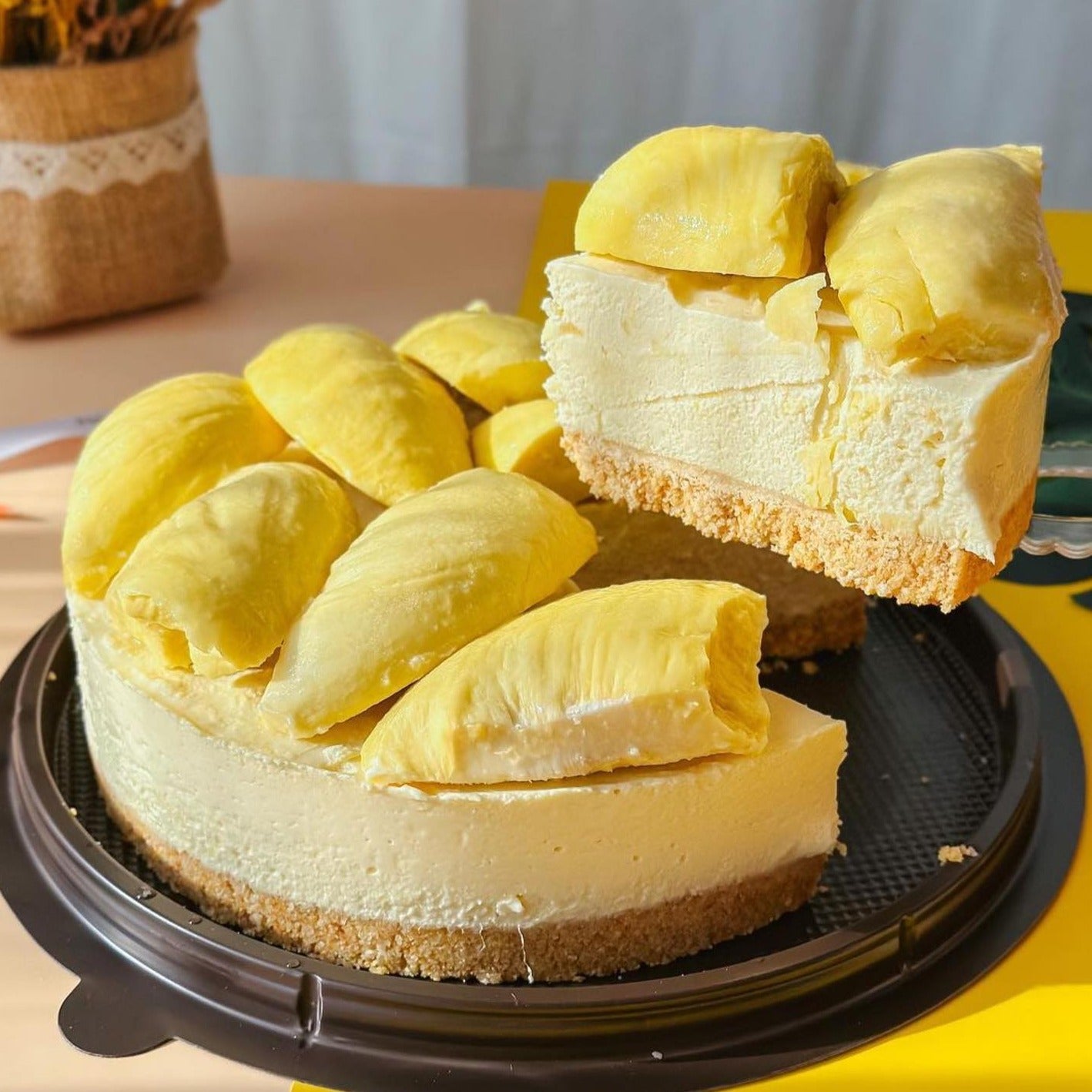 冷凍 ❄ 急凍食品| 泰國 IVAN Factory【招牌】新鮮金枕頭 去核 榴槤蛋糕 生日蛋糕|低糖 ❤ 低脂 ❤ 低卡