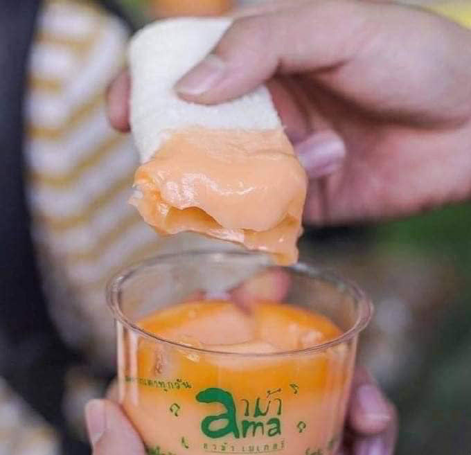 冷凍 ❄ 急凍食品|  泰國 曼谷著名老店 Ama's Bakery|人手製.無添加|班蘭咖央流心麵包 (一盒10入)|自家秘製咖椰醬 Pandan Kaya