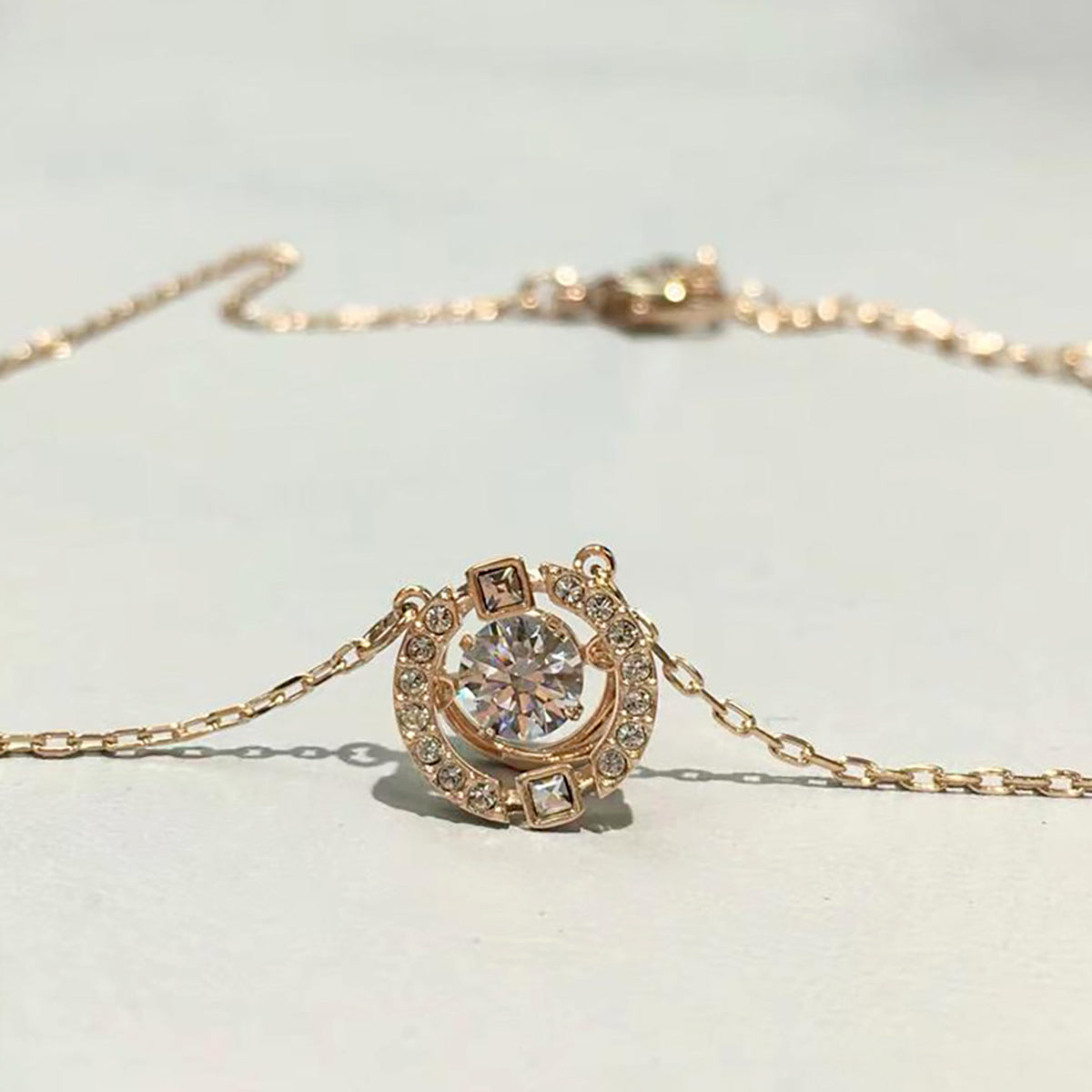 Swarovski Una necklace Round cut(香港行貨 ★ 專門店一年保養)