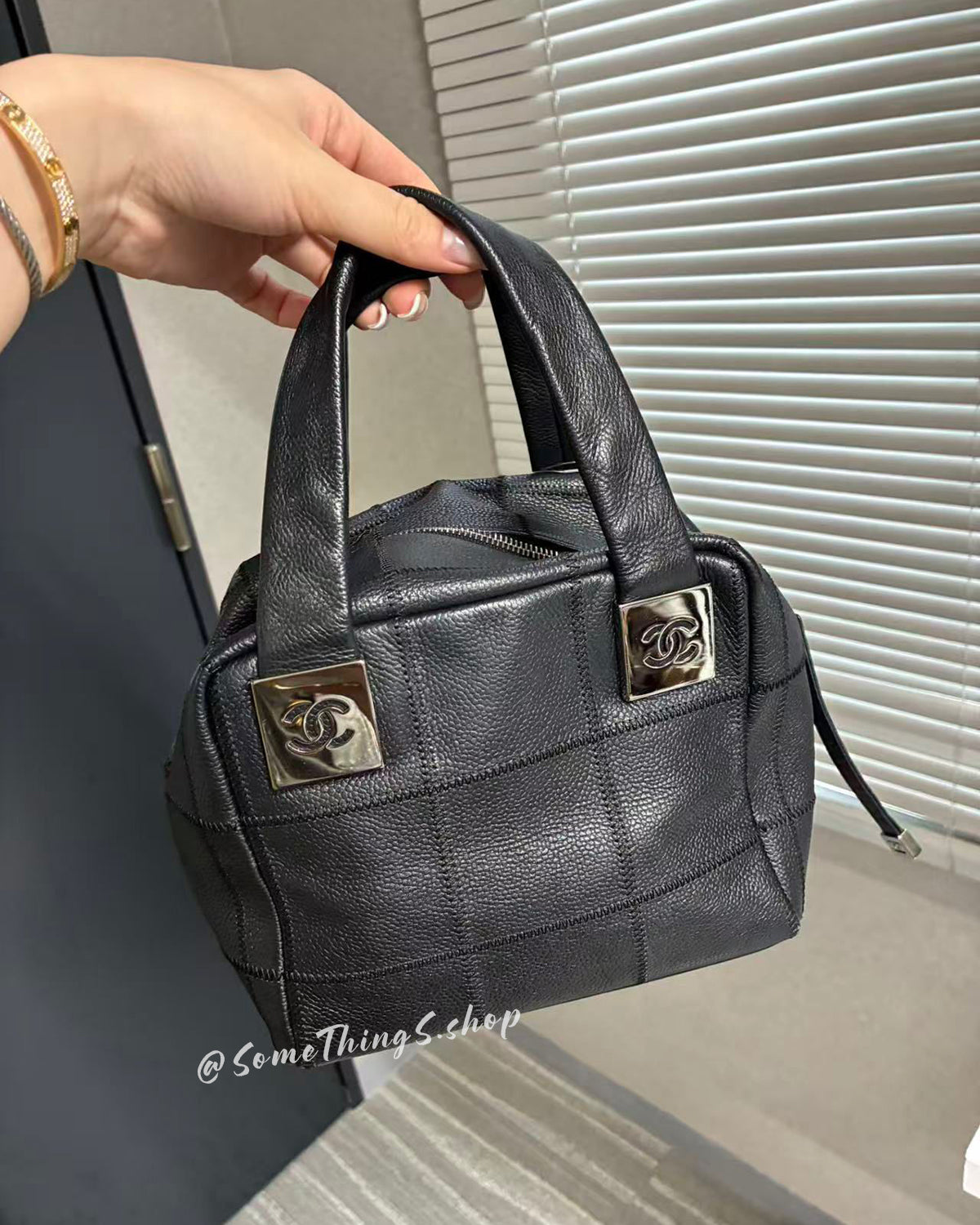 【日本🇯🇵 中古二手】Chanel Square Stitch Bowler 荔枝皮 Caviar Leather Bag |正版正貨