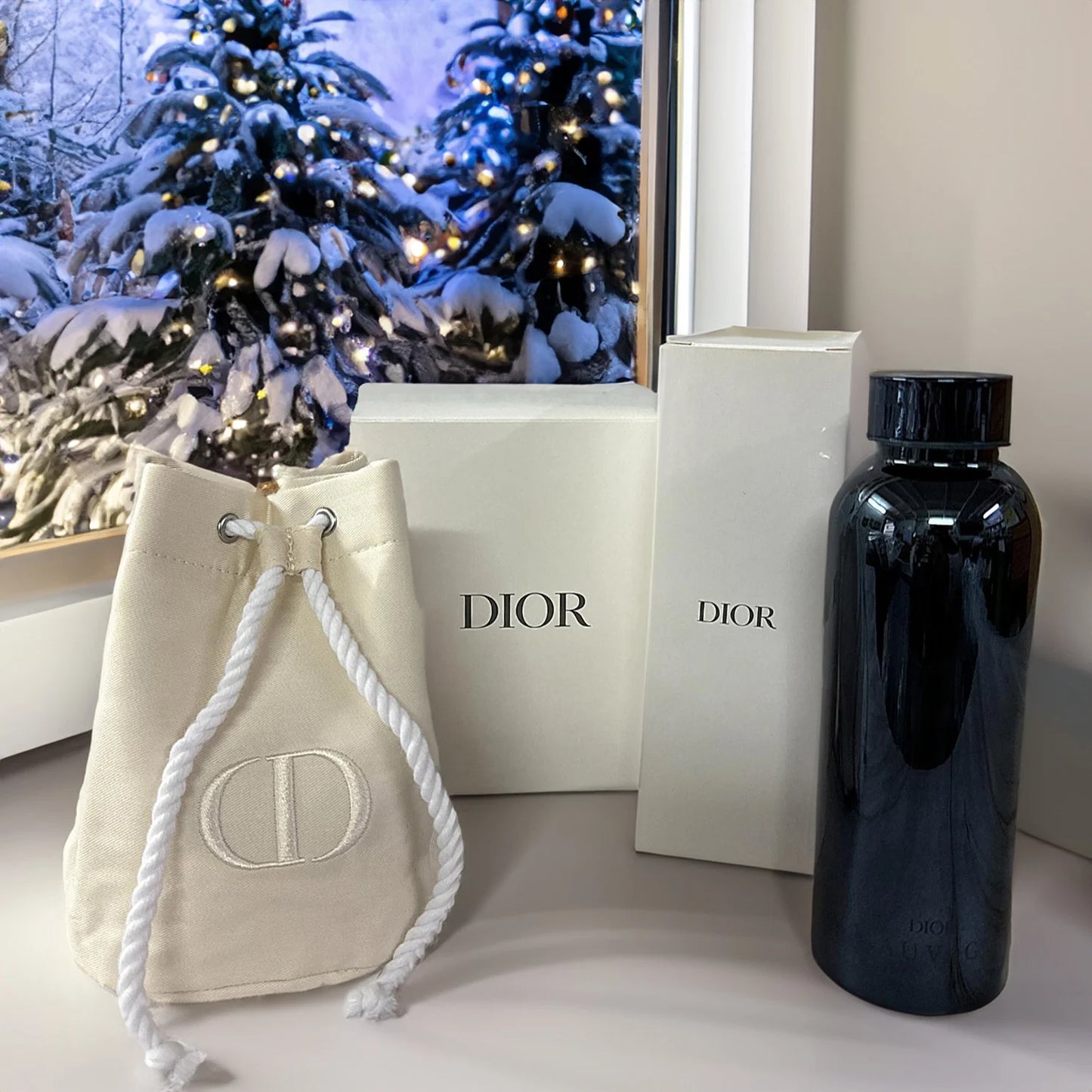 DIOR Beauty Gift set 禮品套裝|Stainless Water Bottle  曠野之心旅行 不鏽鋼水壺|Cosmetic bag 白色化妝袋
