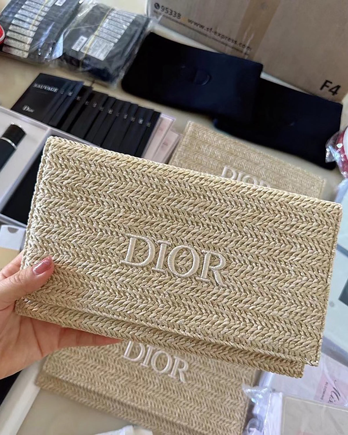 Dior Beauty 專櫃贈品 Rattan Clutch 草編手提包(不包肩鏈/帶)