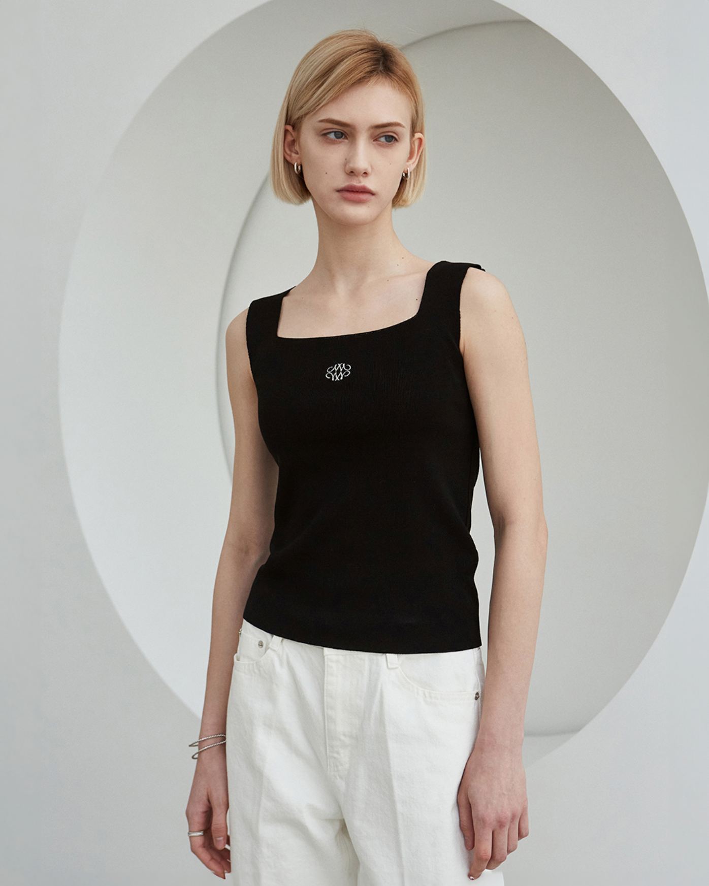 韓國 Nick & Nicole NICOLE SQUARE NECK Sleeveless top|Beige ★ White ★ Black