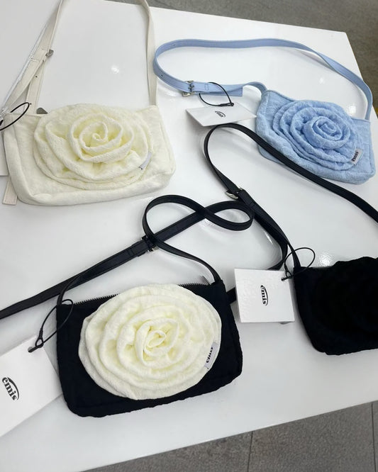 韓國 🇰🇷 emis Corsage Flat Bag 立體皺褶花 斜孭袋