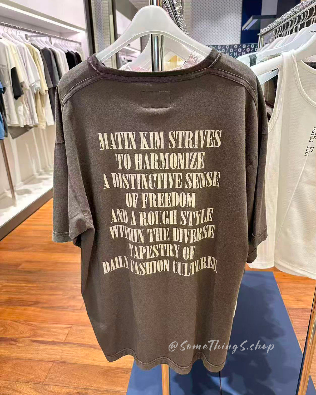 韓國 🇰🇷 Matin Kim Vintage Lettering Graffiti Top Unisex (100% 純棉) 復古 寬鬆Tee