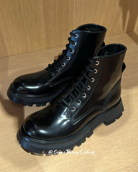 快閃⚡ Alexander McQueen Sales 💥 Tread Slick high-top Leather sneakers