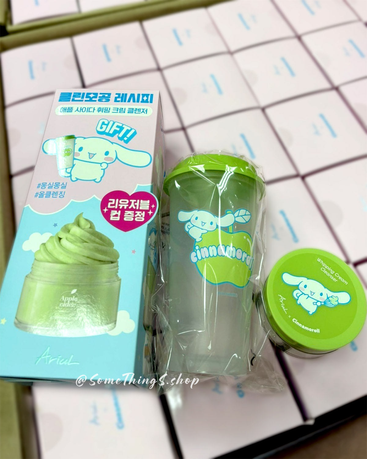 韓國🇰🇷 Ariul - Ariul X 肉桂狗 蘋果卸妝潔面膏 100ml 送 Sanrio 肉桂狗方便杯《限定版套裝》