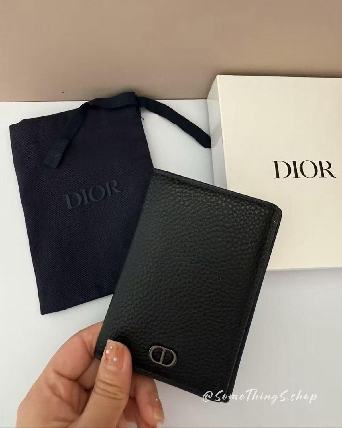 【 專櫃正品 】DIOR CD Icon Vertical Bifold Card Holder 卡片套｜VIP積分贈品 • 售完即止