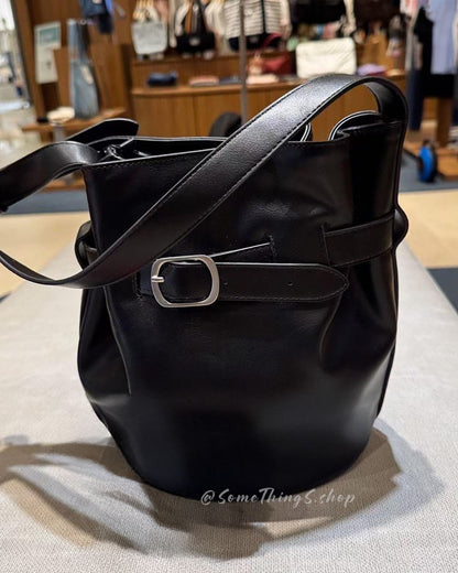 韓國 🇰🇷 Marithe Francois Girbaud Buckle strap bucket bag