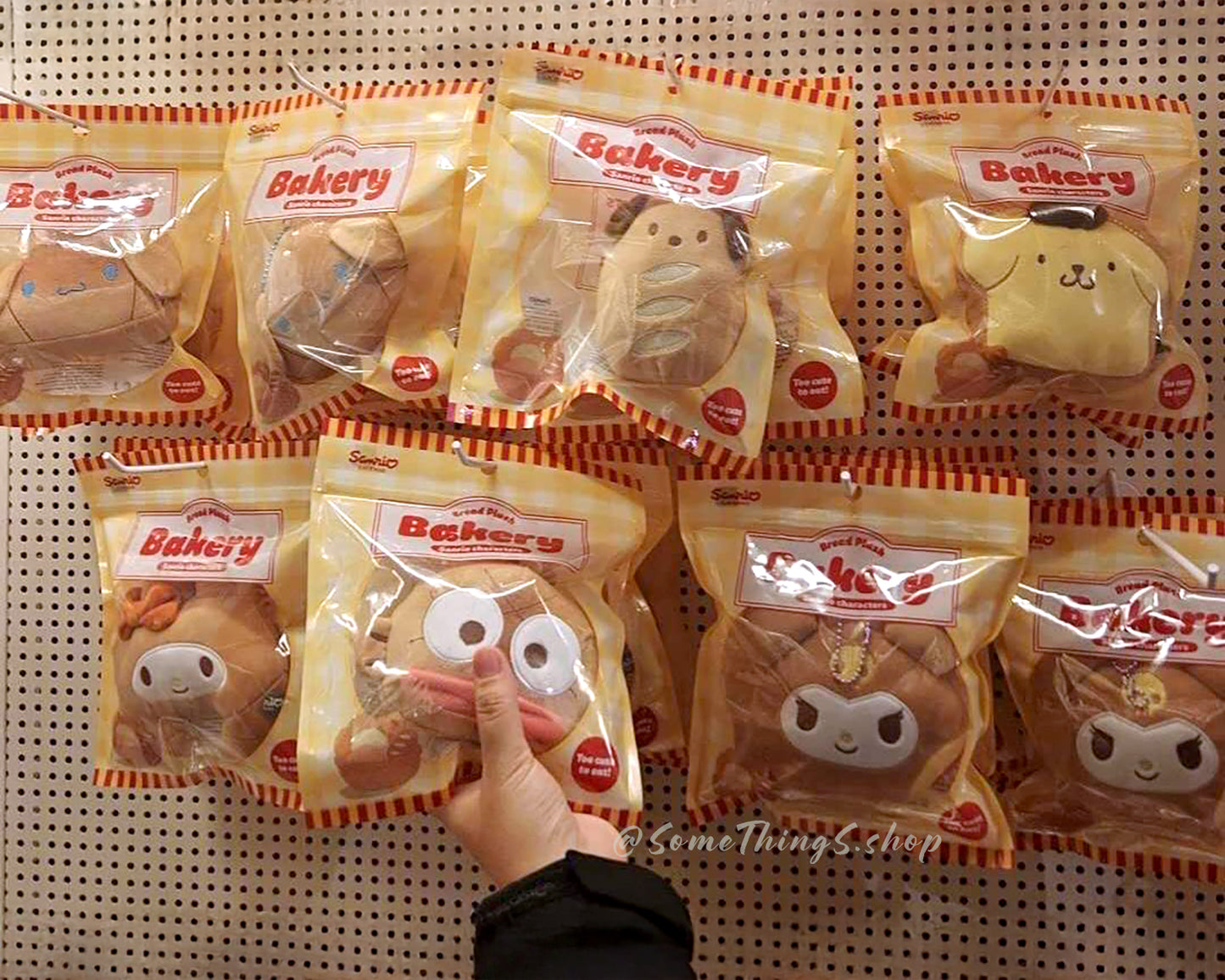 韓國🇰🇷 Sanrio Sweet Holiday Bakery Bread plush 快閃 ☆ 毛絨麵包公仔 吊飾｜限量版