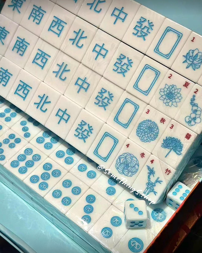 Valentino Beauty Blue Spike Collection ★ 新作 ★ 淺藍色 精品麻將 麻雀套裝 《2026 限量版》