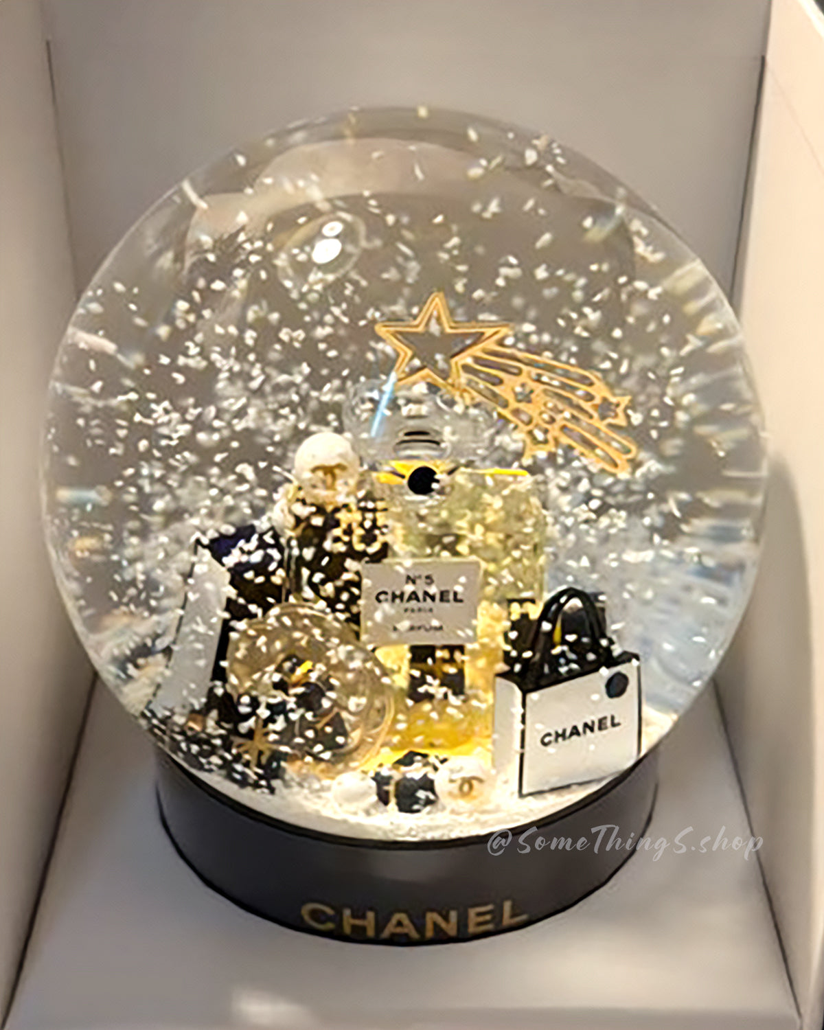 Chanel Beauty N°5 Perfume Snowflake CC水晶球｜2025 聖誕限量版