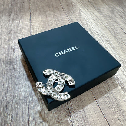 Chanel brooch 胸針 心口針