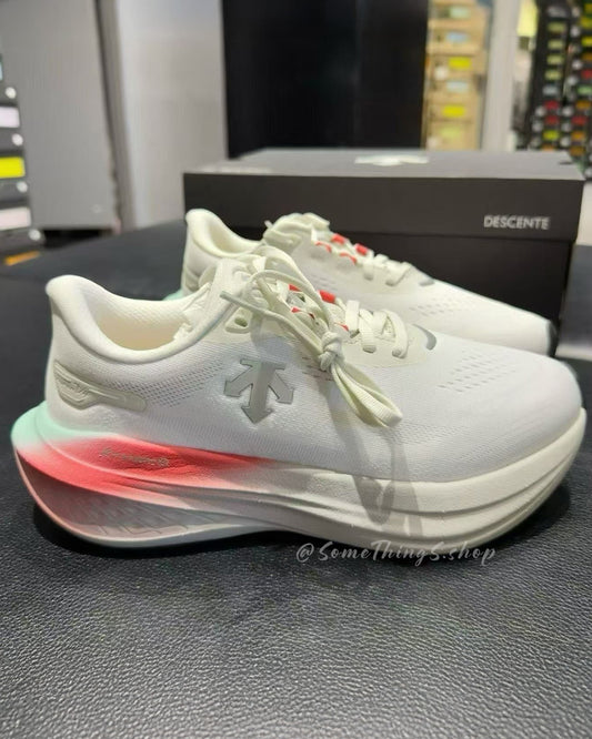 🇰🇷韓國代購 ★日本 Descente Enerzite Super V4 Unisex 運動慢跑鞋｜White