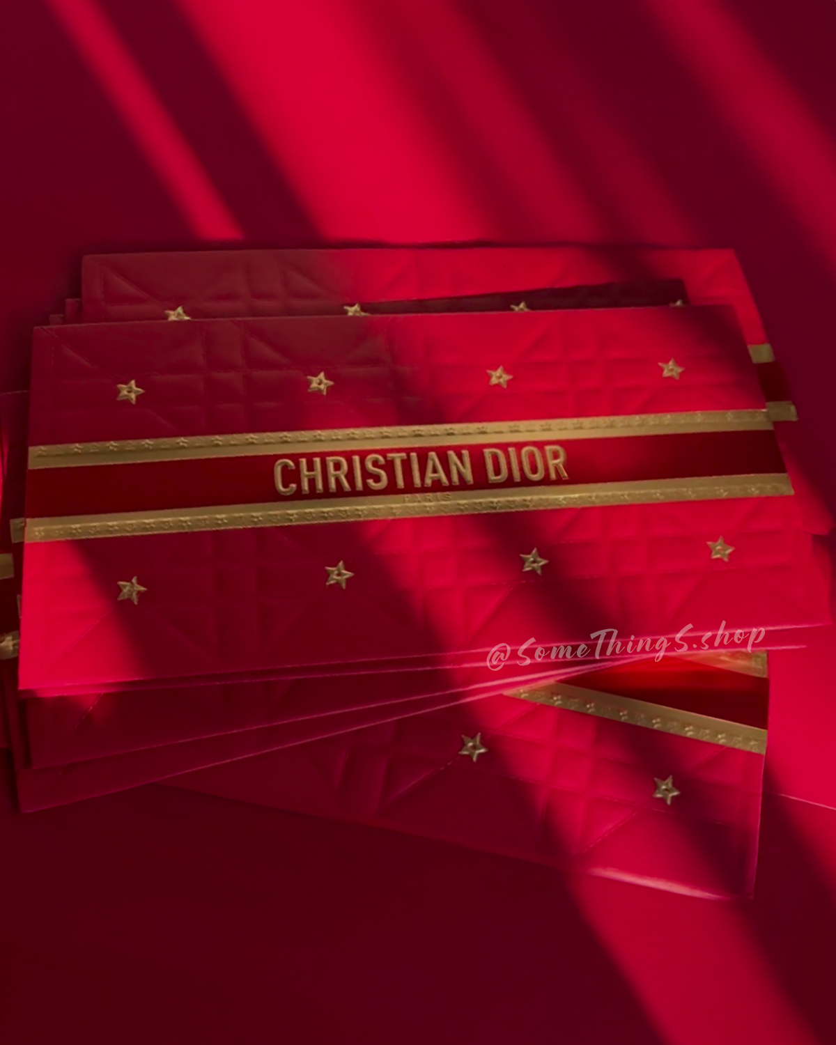 Dior Beauty 2026 農曆新年限定｜金色星星 ☆ 滕格紋立體壓印 利是封 (8入/盒)