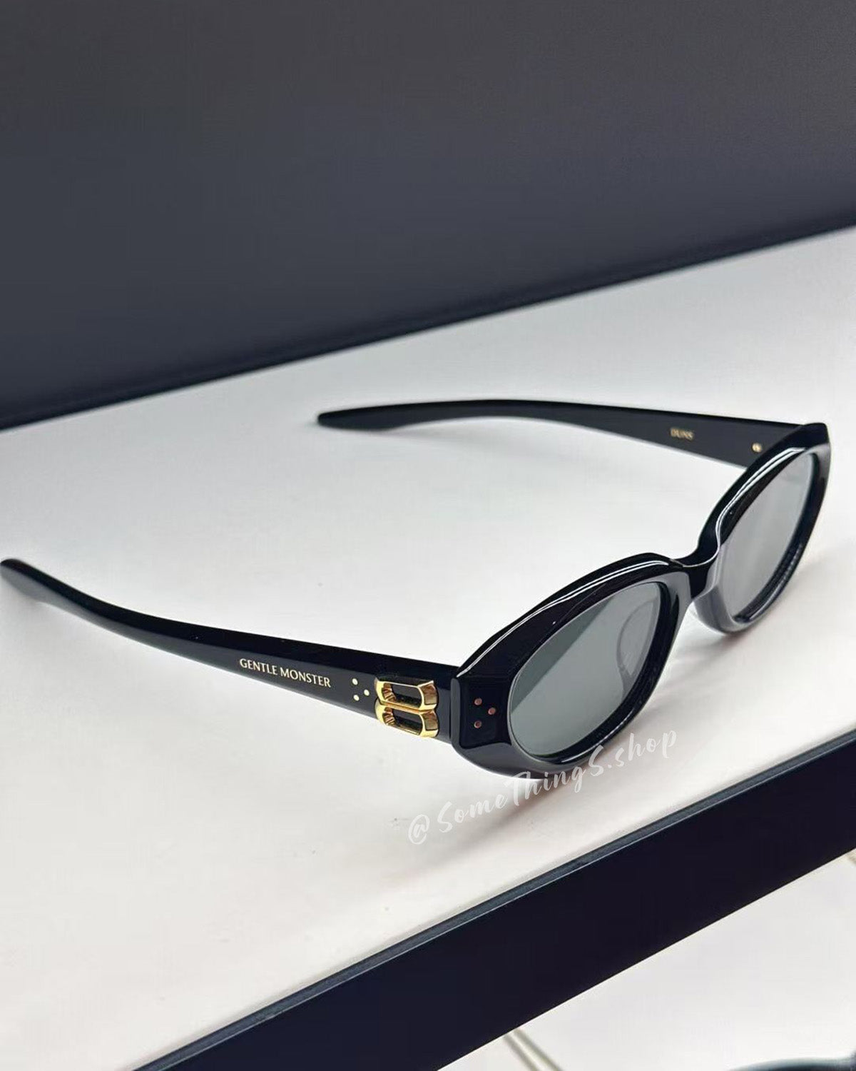 韓國🇰🇷 Gentle Monster DUNS 01 Cat-Eye UV400 防曬輕盈復古黑色貓眼