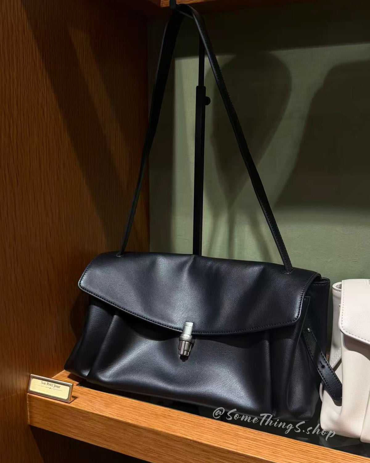 韓國 🇰🇷 LEMEME Sac Amelie Coating Cow Leather shoulder bag