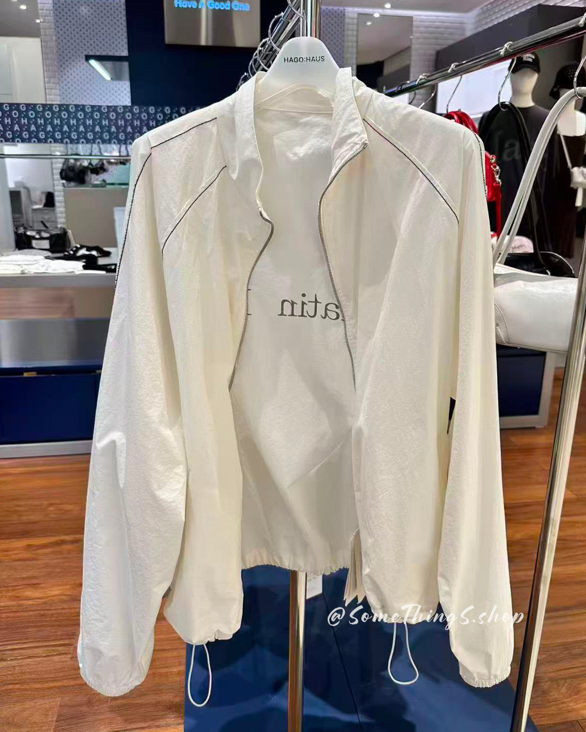 韓國 🇰🇷 Matin Kim Logo Coating Jumper 薄風褸