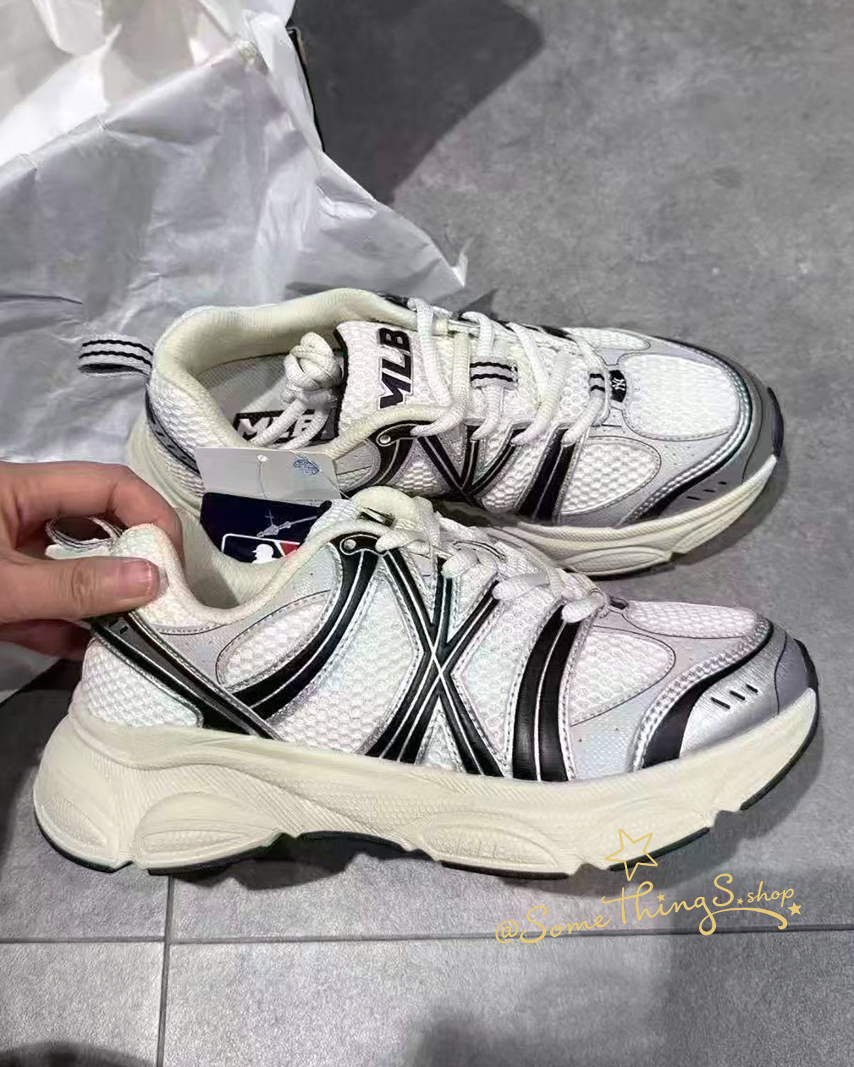 韓國 🇰🇷 MLB Ace Runner V2 New York Yankees Silver 休閒運動鞋 老爹鞋