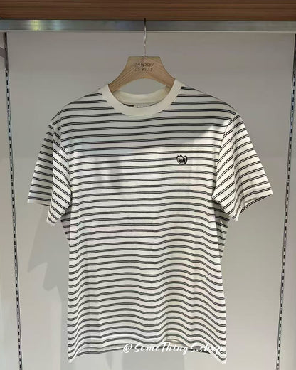 韓國 🇰🇷 Wacky Willy Unisex 小花 Logo 條紋 Tee｜純棉寬鬆短袖上衣