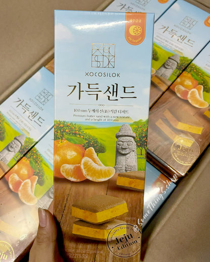 韓國濟州限定🇰🇷 XOCOSILOK Premium Butter Sand 朱古力夾心曲奇 5入 (122g)｜士多啤梨 ♡︎ 柑橘 ♡︎ Tiramisu